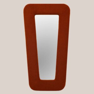 Spiegel met knuffelstof in organische vorm 138x73cm